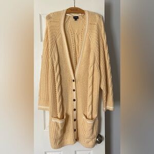 torrid. women’s knit sweater. size 4 (24). mustard. oversized.